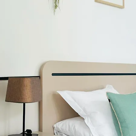 Hotell De La Marine 3*