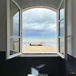De La Marine Hotel