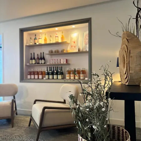 Hotel De La Marine 3*